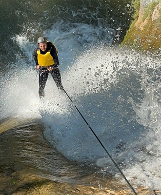 Canyoning in nepal